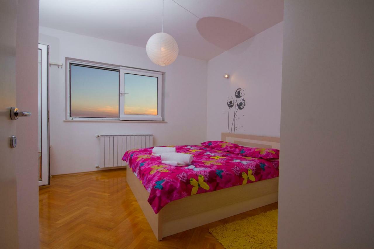 Apartamento Apartman Roko Šibenik Exterior foto